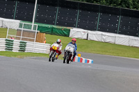 Vintage-motorcycle-club;eventdigitalimages;mallory-park;mallory-park-trackday-photographs;no-limits-trackdays;peter-wileman-photography;trackday-digital-images;trackday-photos;vmcc-festival-1000-bikes-photographs